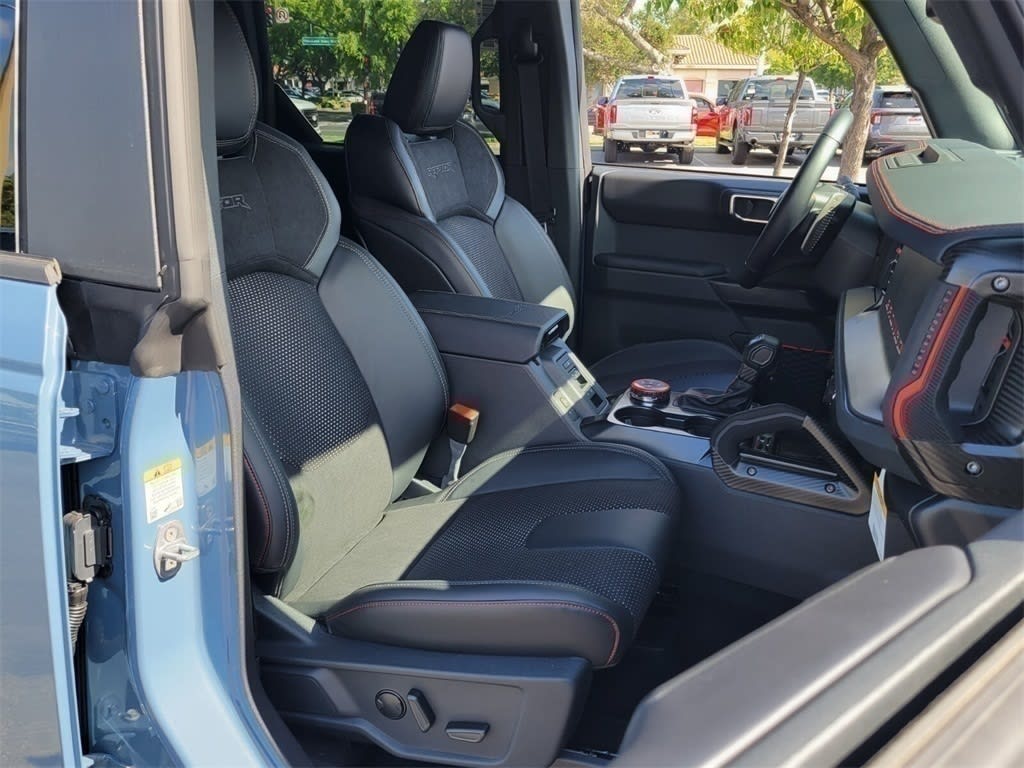 Thumbnail: 2025 Ford Bronco - 10