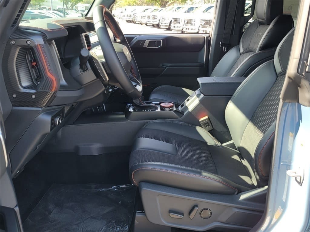 Thumbnail: 2025 Ford Bronco - 9