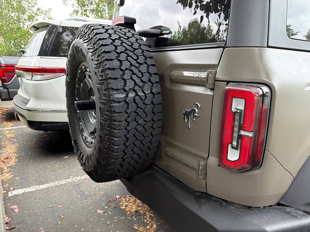 Thumbnail: 2025 Ford Bronco - 2
