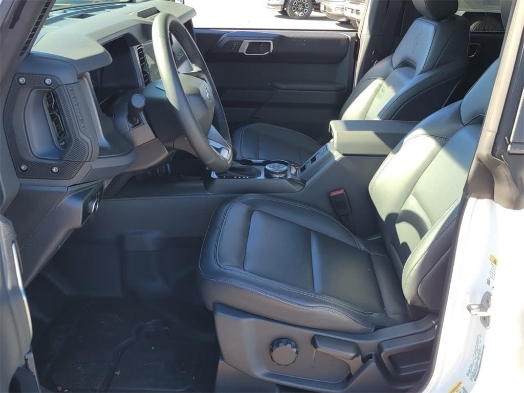 Thumbnail: 2025 Ford Bronco - 8