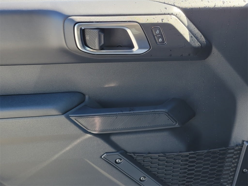 Thumbnail: 2025 Ford Bronco - 20