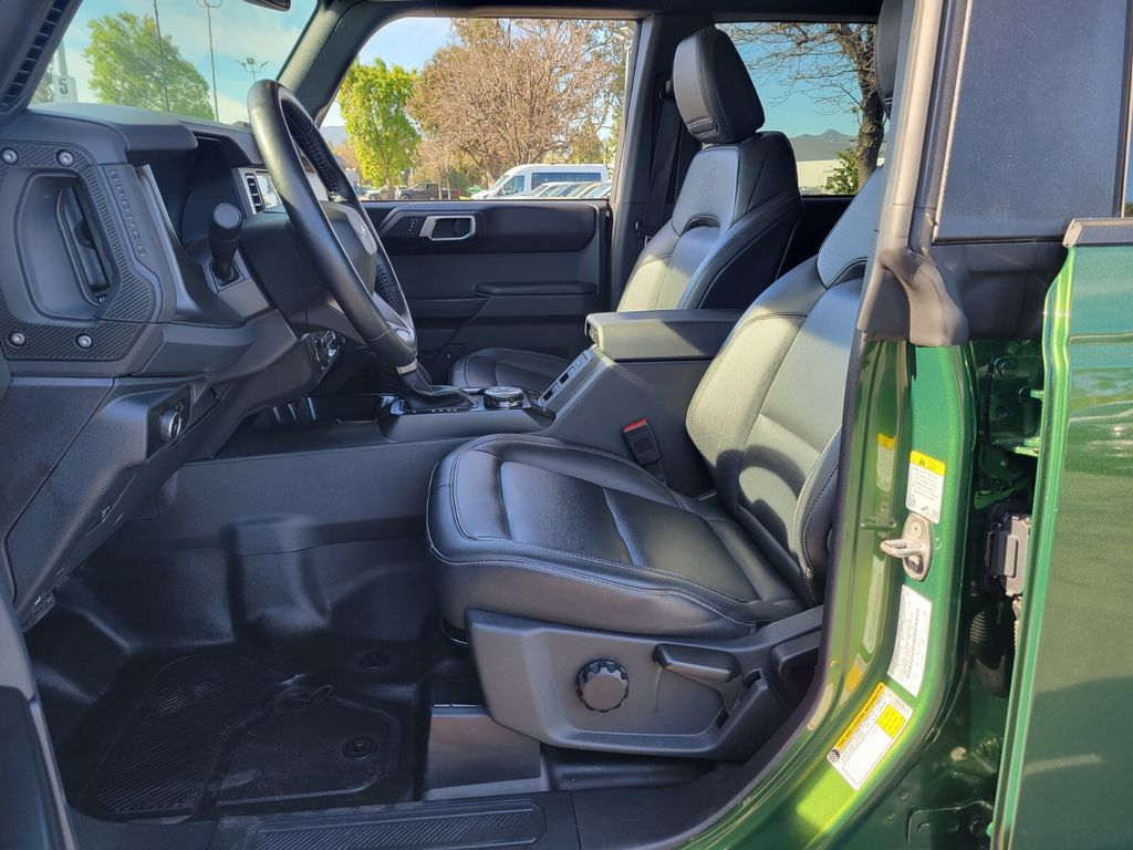 Thumbnail: 2025 Ford Bronco - 9