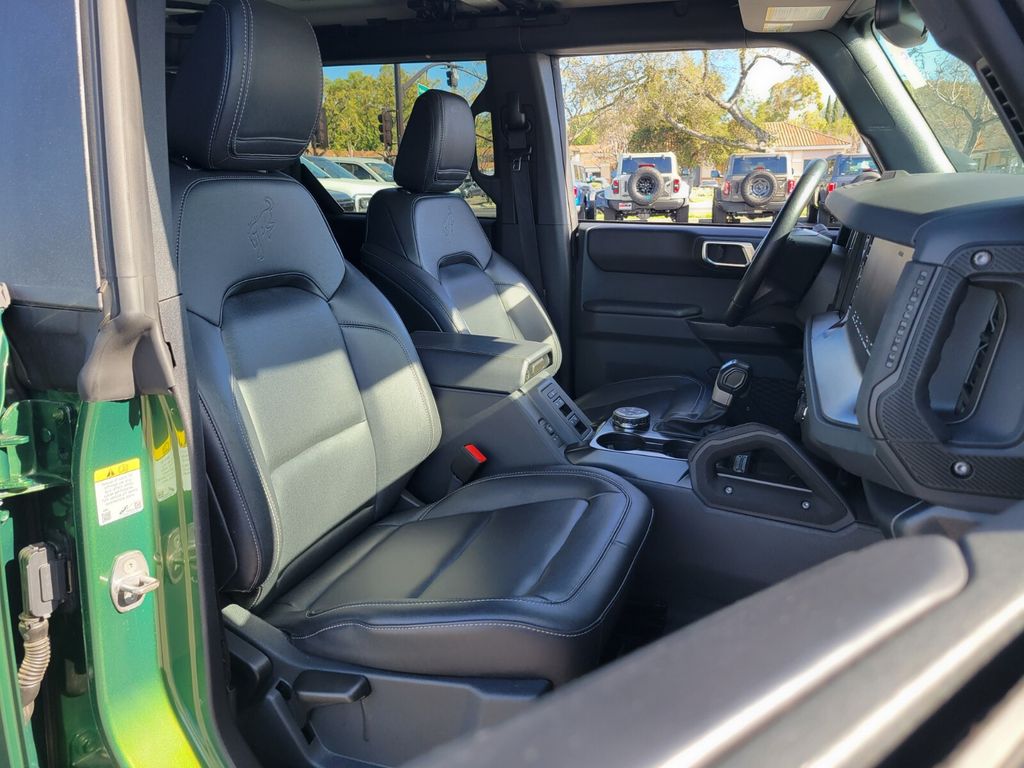 Thumbnail: 2025 Ford Bronco - 10