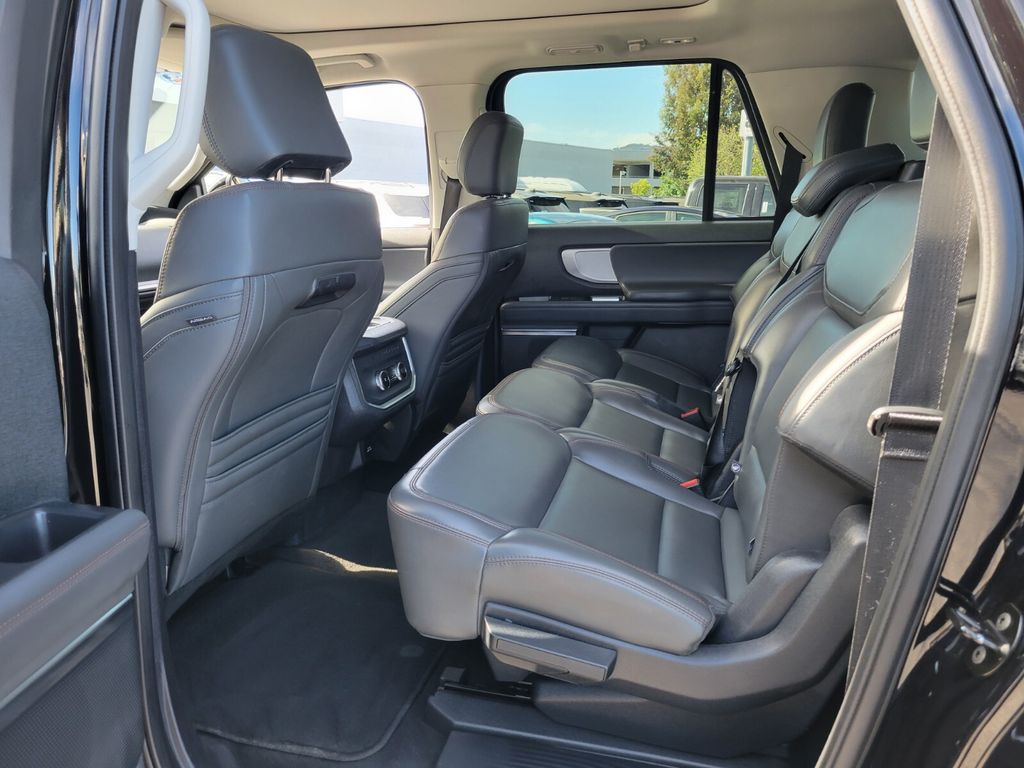 Thumbnail: 2025 Ford Expedition MAX - 11