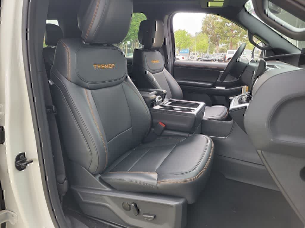 Thumbnail: 2026 Ford Expedition - 10