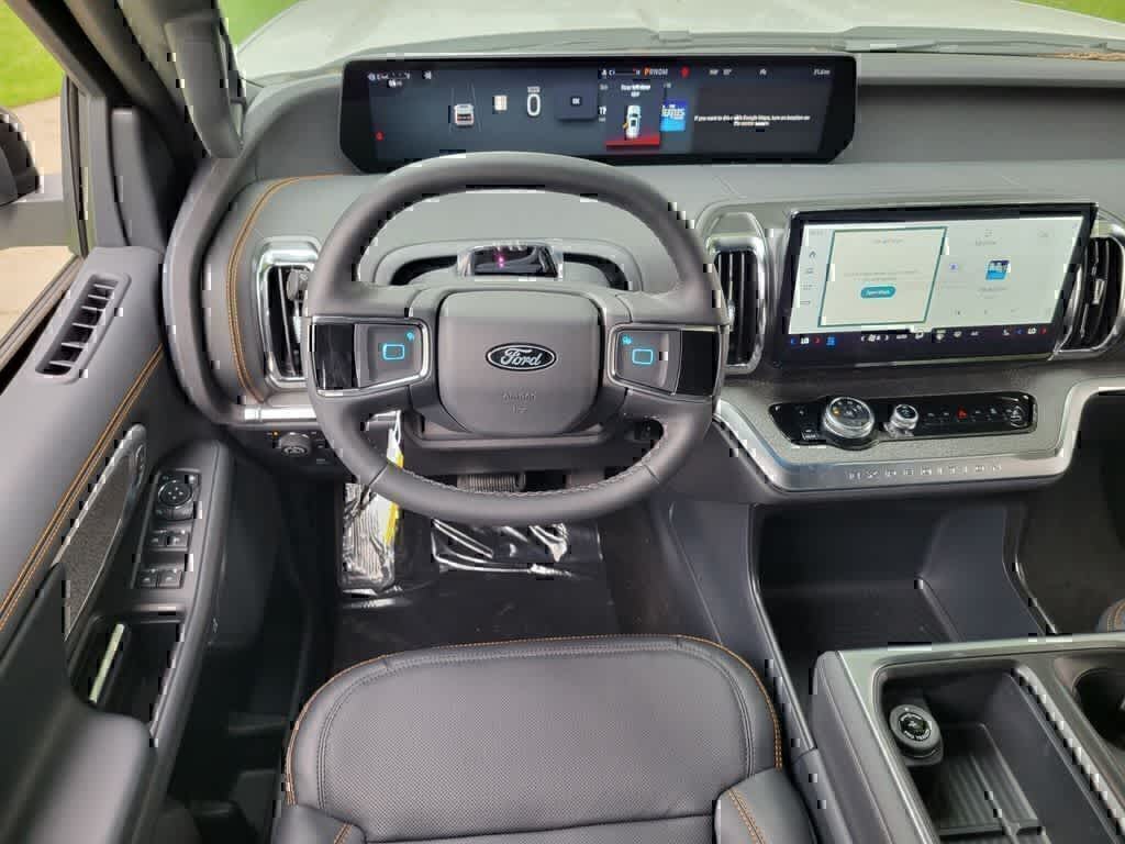 Thumbnail: 2026 Ford Expedition - 2