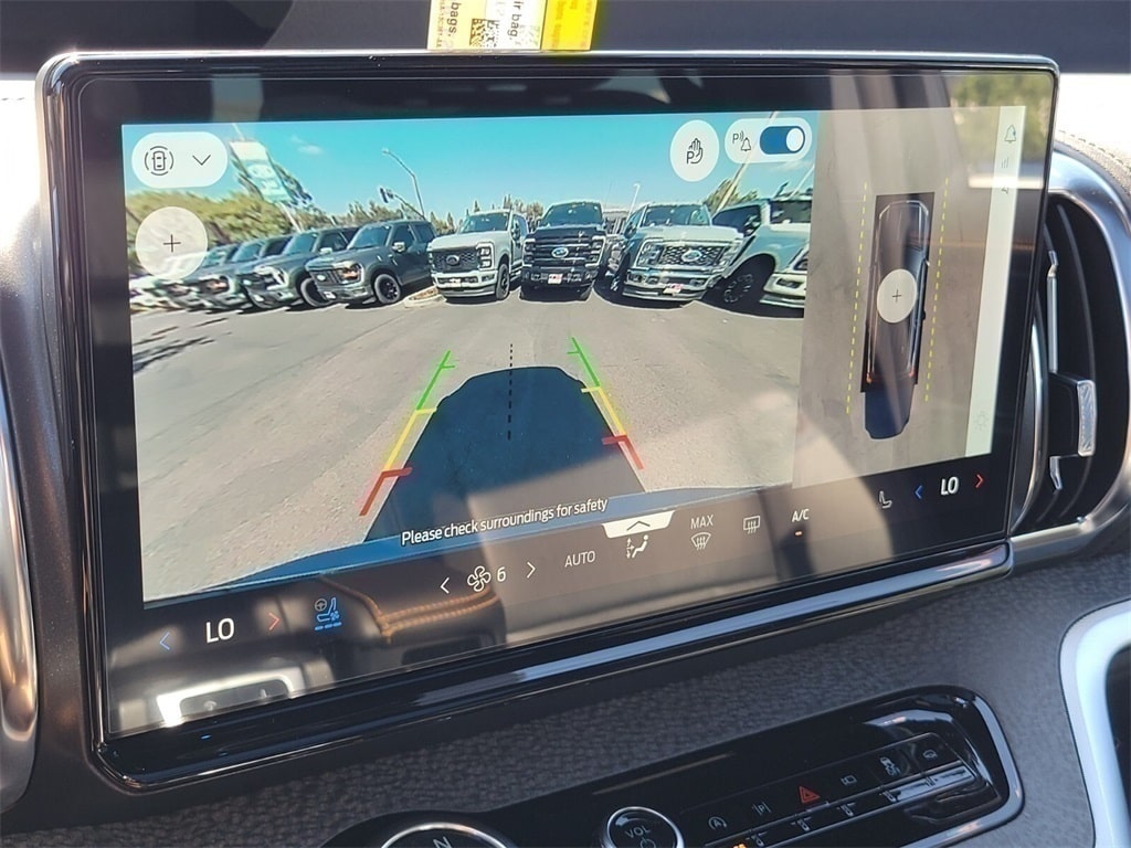 Thumbnail: 2025 Ford Expedition - 22