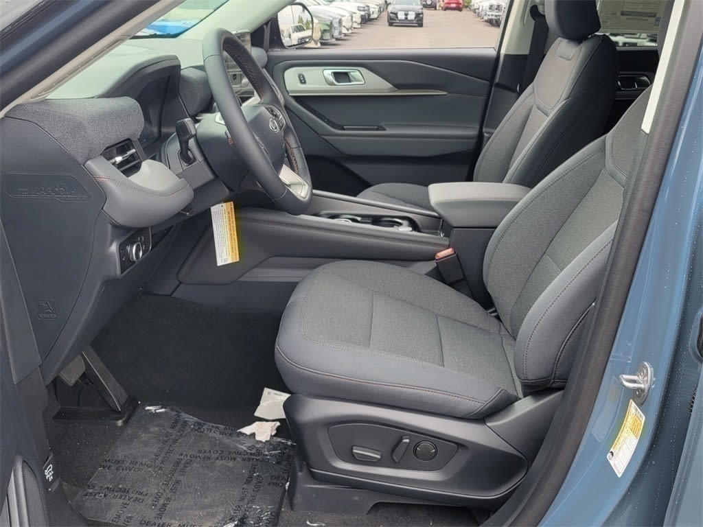 Thumbnail: 2025 Ford Explorer - 9