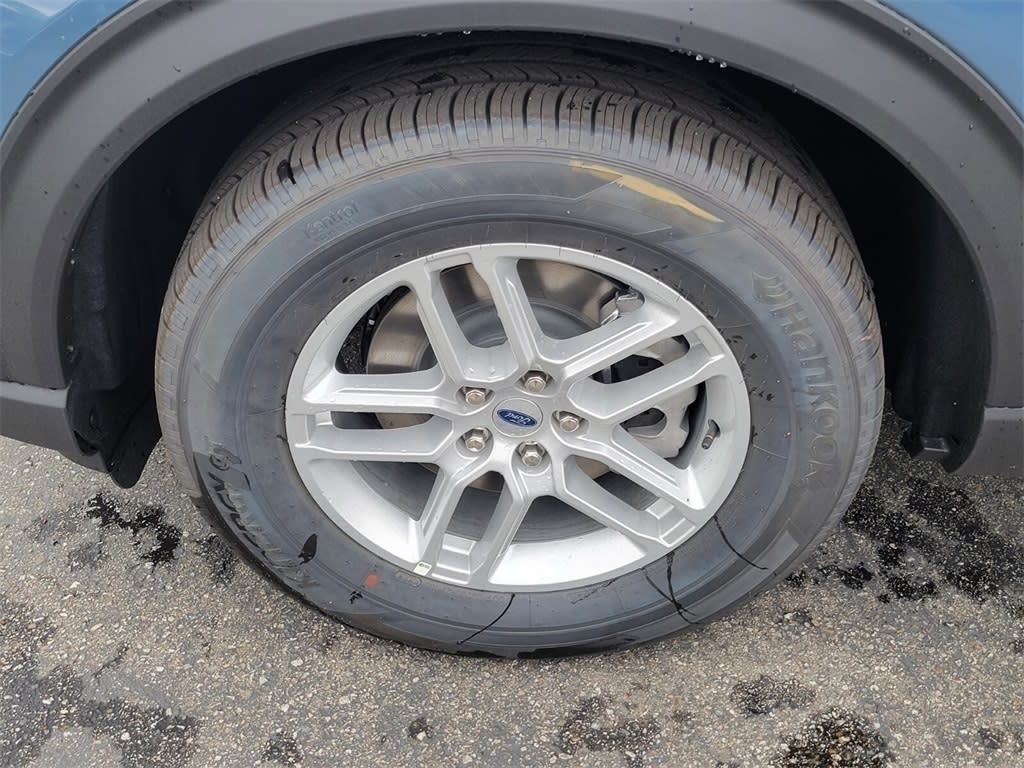 Thumbnail: 2025 Ford Explorer - 8