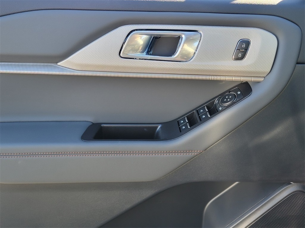 Thumbnail: 2026 Ford Explorer - 20