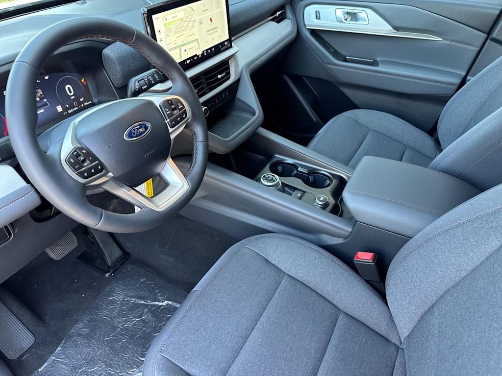 Thumbnail: 2026 Ford Explorer - 9