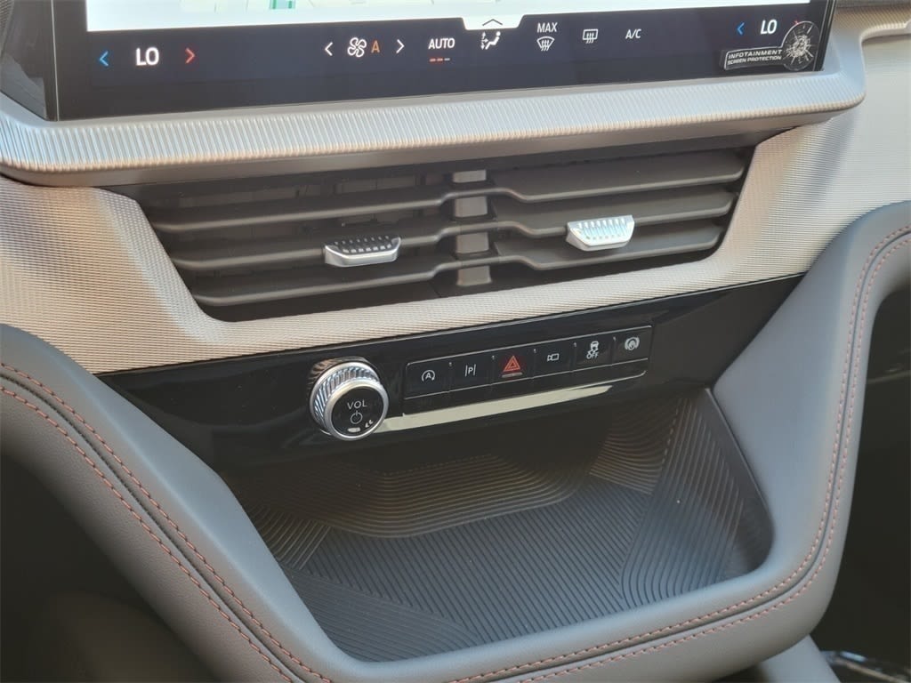 Thumbnail: 2026 Ford Explorer - 20