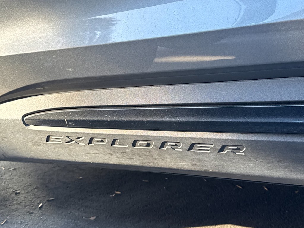 Thumbnail: 2026 Ford Explorer - 5