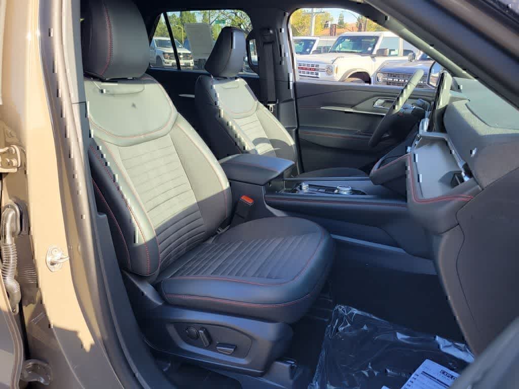 Thumbnail: 2026 Ford Explorer - 8