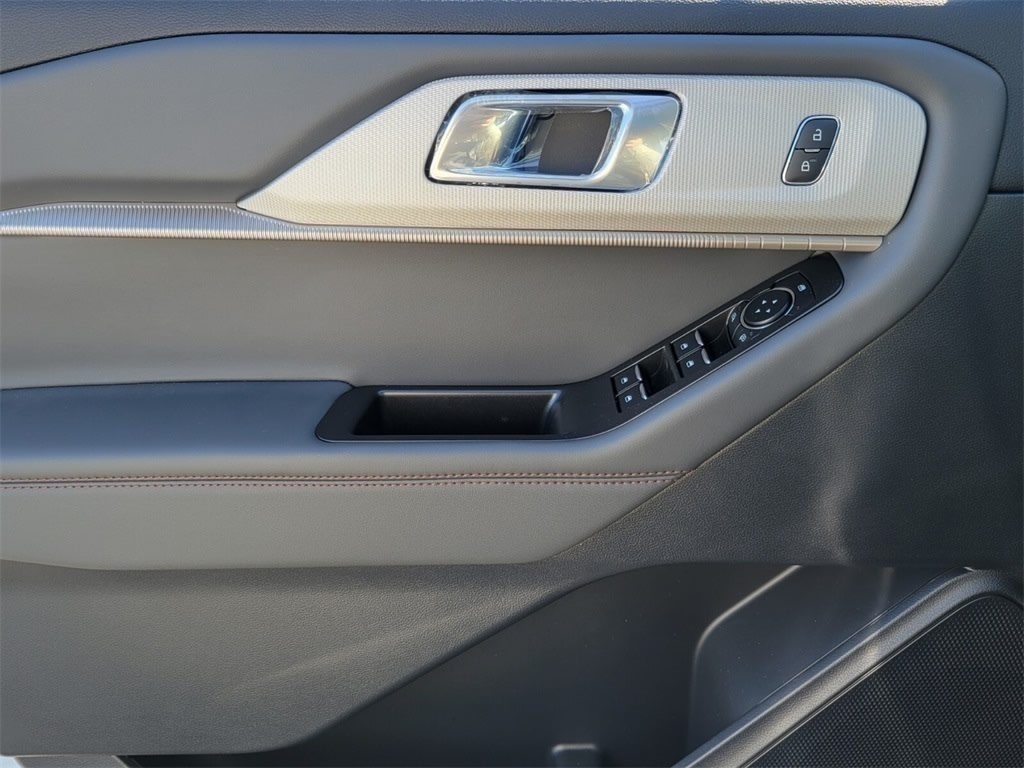 Thumbnail: 2025 Ford Explorer - 21