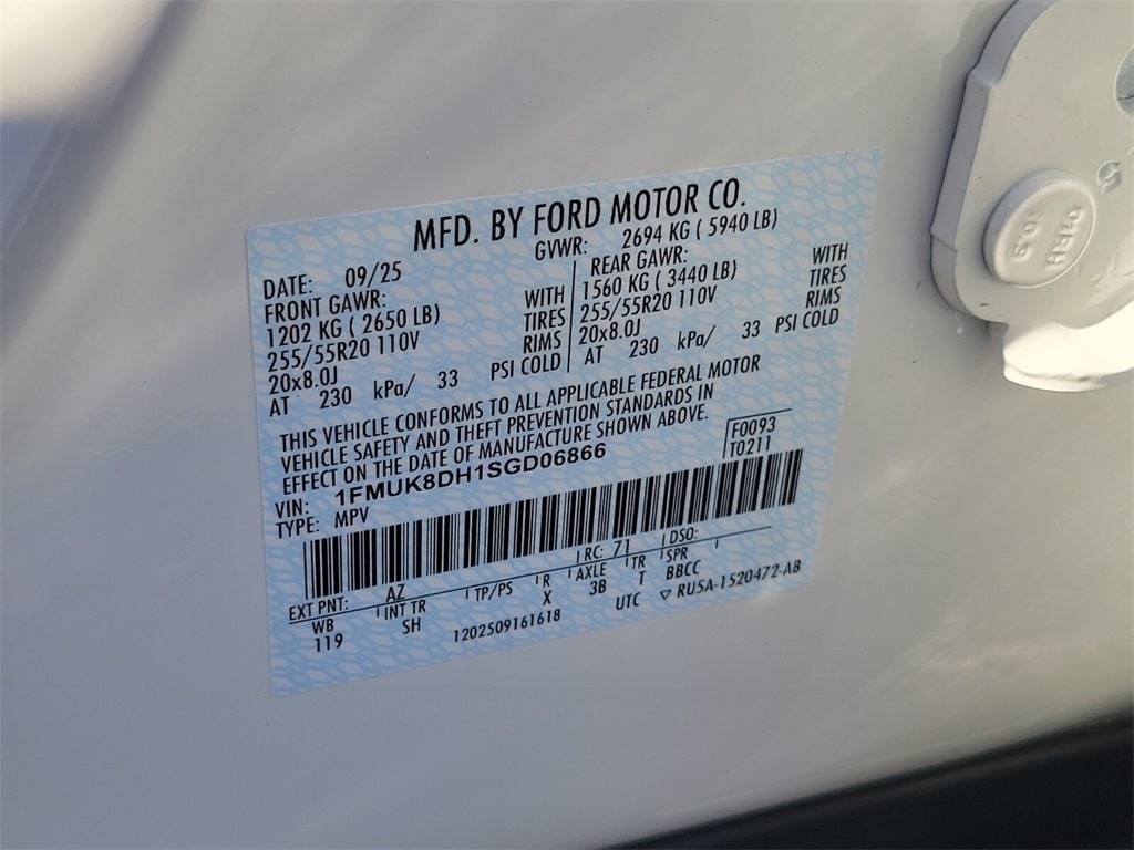 Thumbnail: 2025 Ford Explorer - 15