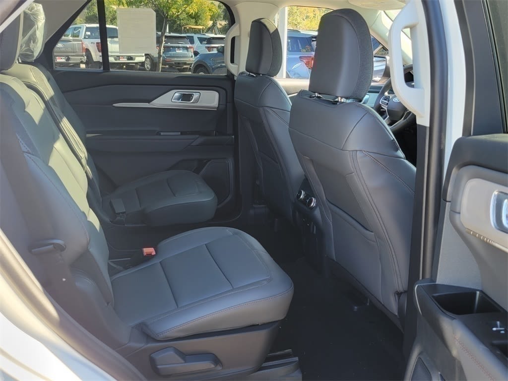 Thumbnail: 2025 Ford Explorer - 18