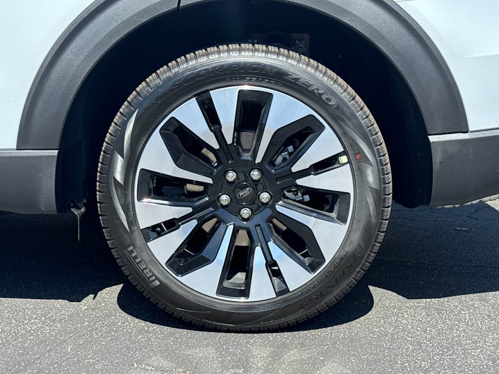 Thumbnail: 2026 Ford Explorer - 7