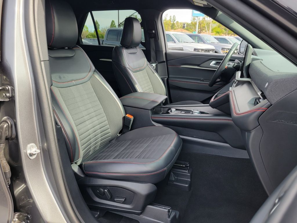 Thumbnail: 2025 Ford Explorer - 10