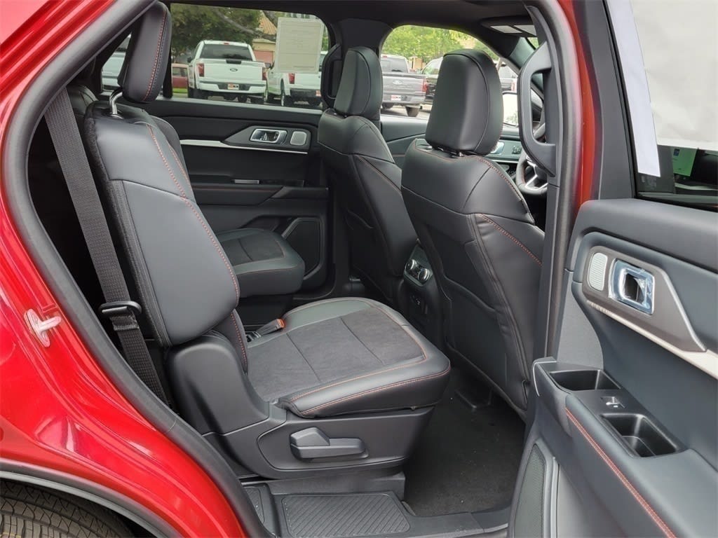 Thumbnail: 2025 Ford Explorer - 18