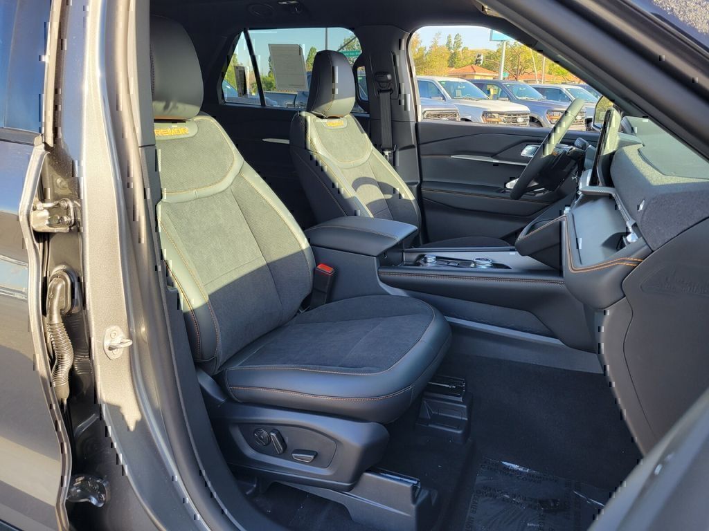 Thumbnail: 2026 Ford Explorer - 10