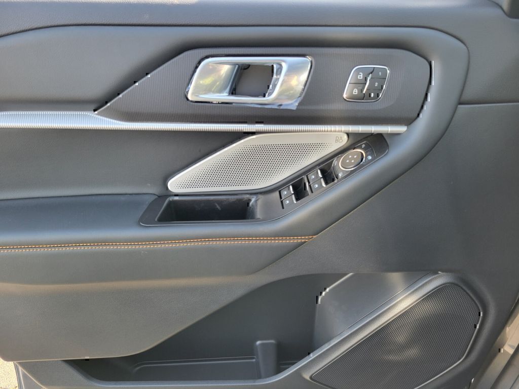 Thumbnail: 2026 Ford Explorer - 21