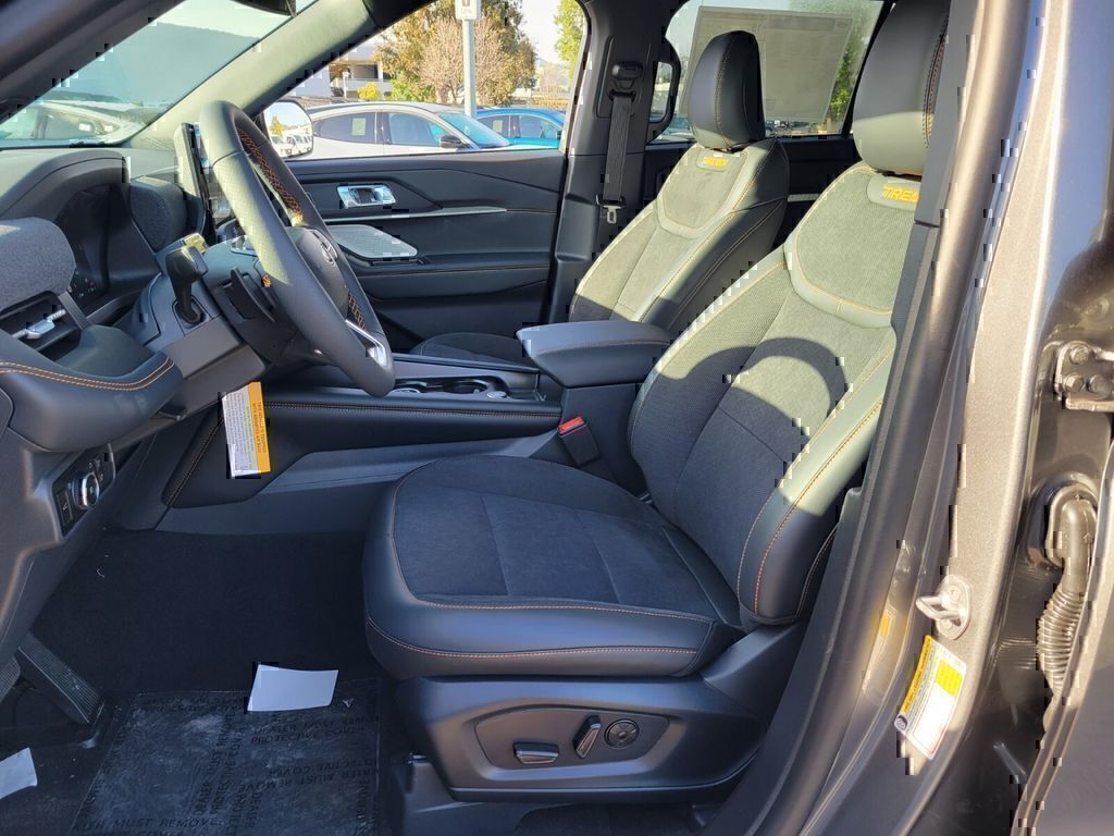 Thumbnail: 2026 Ford Explorer - 9