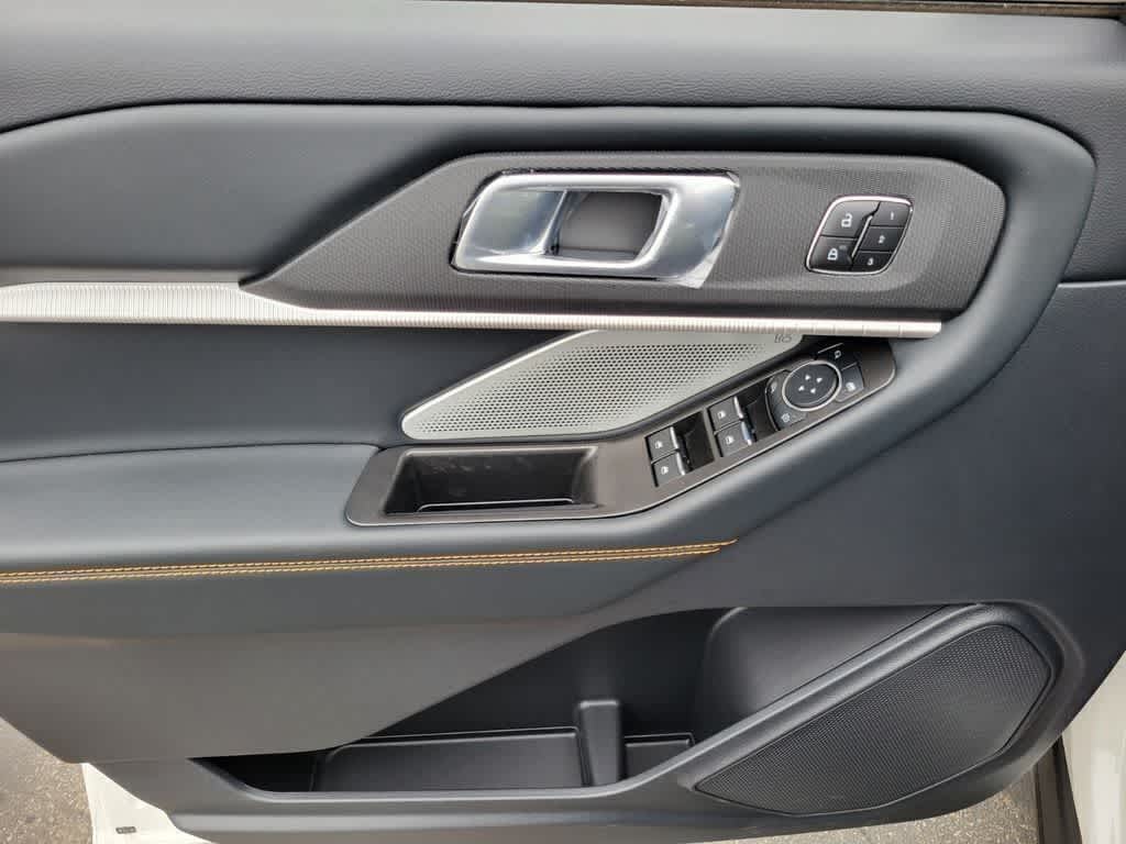 Thumbnail: 2026 Ford Explorer - 22