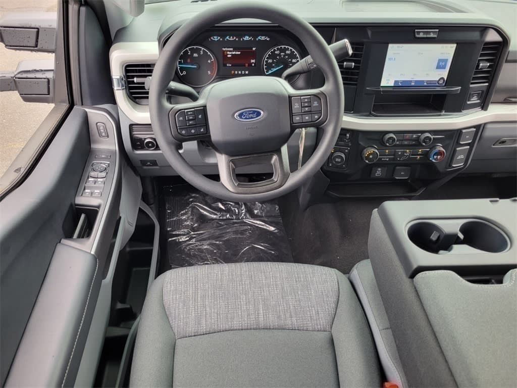 Thumbnail: 2025 Ford F-250 - 9