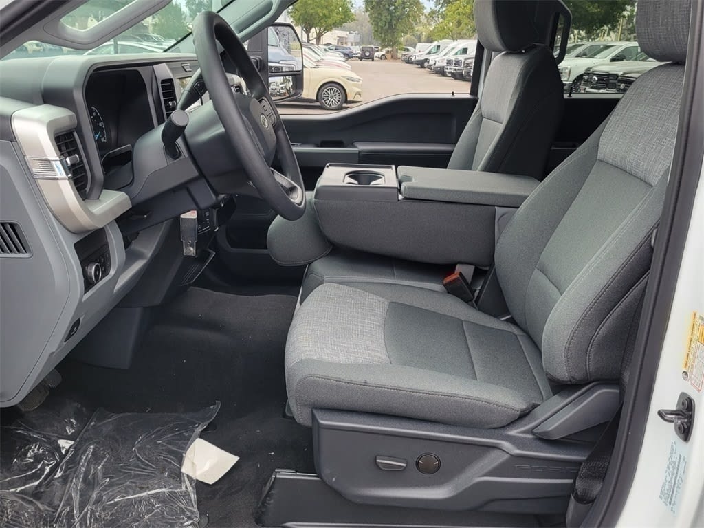 Thumbnail: 2025 Ford F-250 - 10