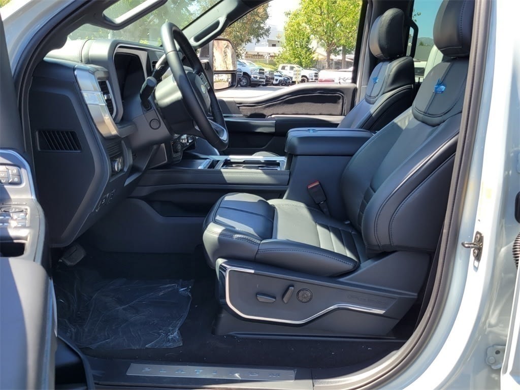 Thumbnail: 2025 Ford F-250 - 9