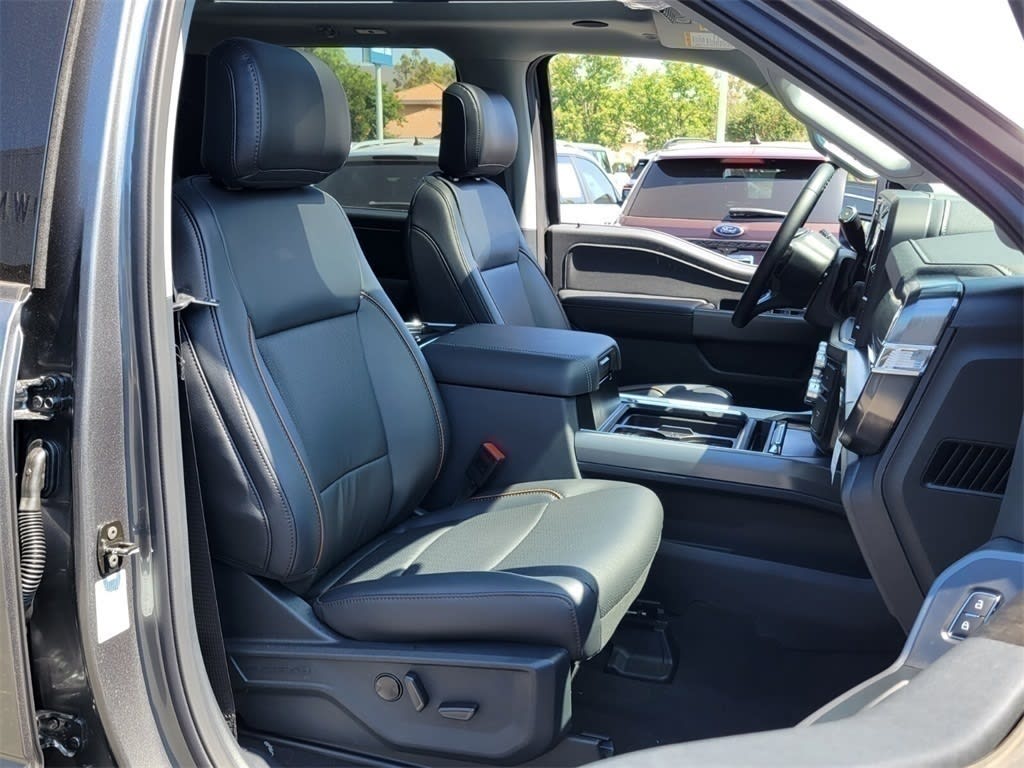 Thumbnail: 2025 Ford F-250 - 10