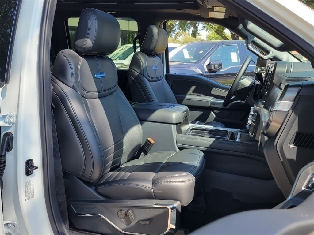 Thumbnail: 2025 Ford F-350 - 9