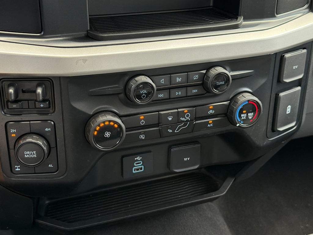 Thumbnail: 2024 Ford F-350 - 22