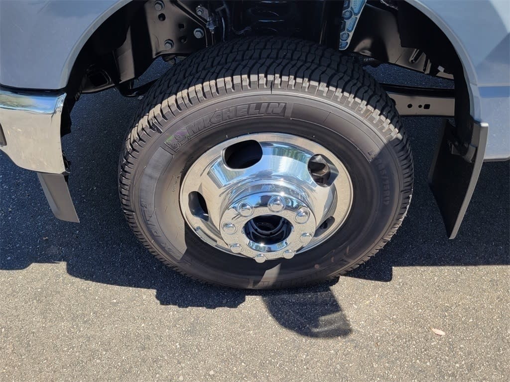 Thumbnail: 2025 Ford F-350 - 7