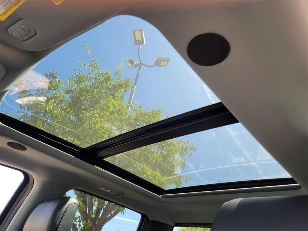 Thumbnail: 2025 Ford F-350 - 20