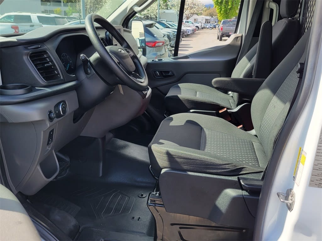 2022 Ford Transit Series 250 10