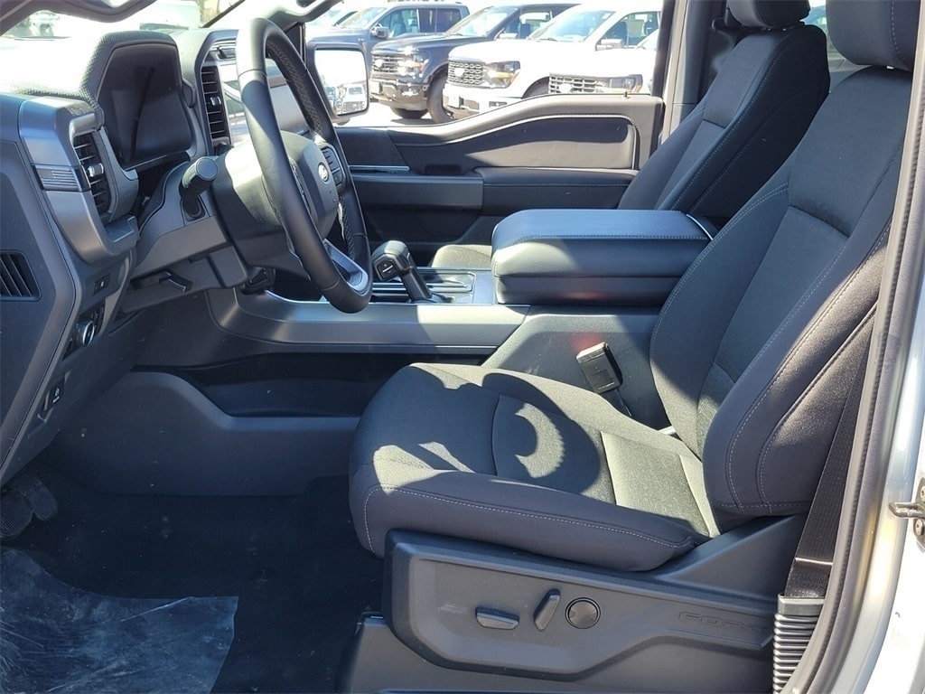 2025 Ford F-150 XLT 10