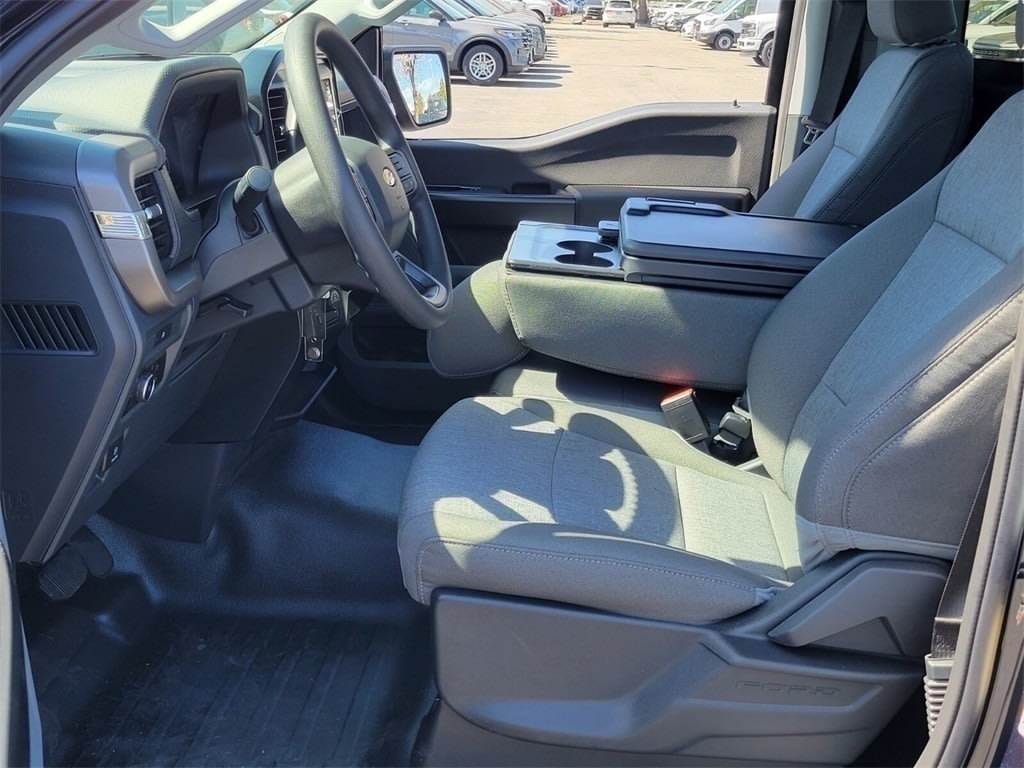 2025 Ford F-150 XL 9