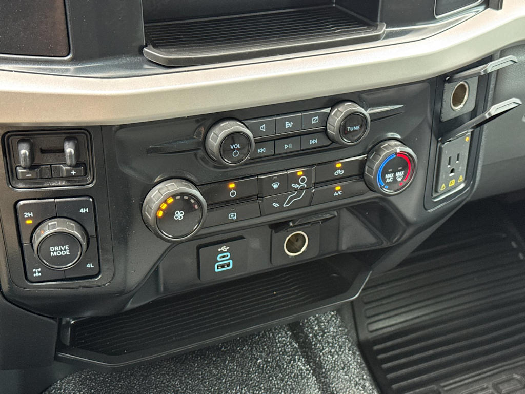 Thumbnail: 2023 Ford F-350 - 22