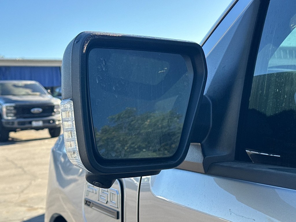 Thumbnail: 2023 Ford F-150 - 9