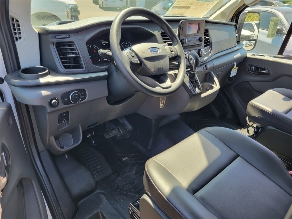 Thumbnail: 2025 Ford Transit Series - 2