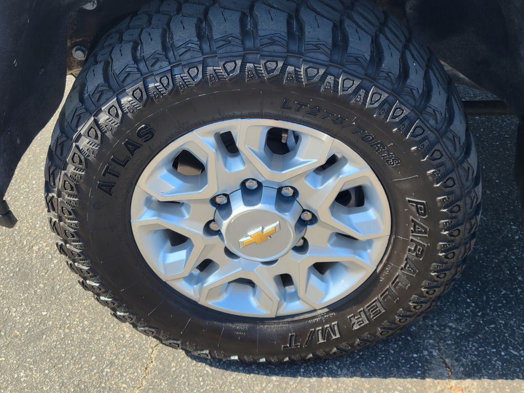 Thumbnail: 2023 Chevrolet Silverado 2500 - 7