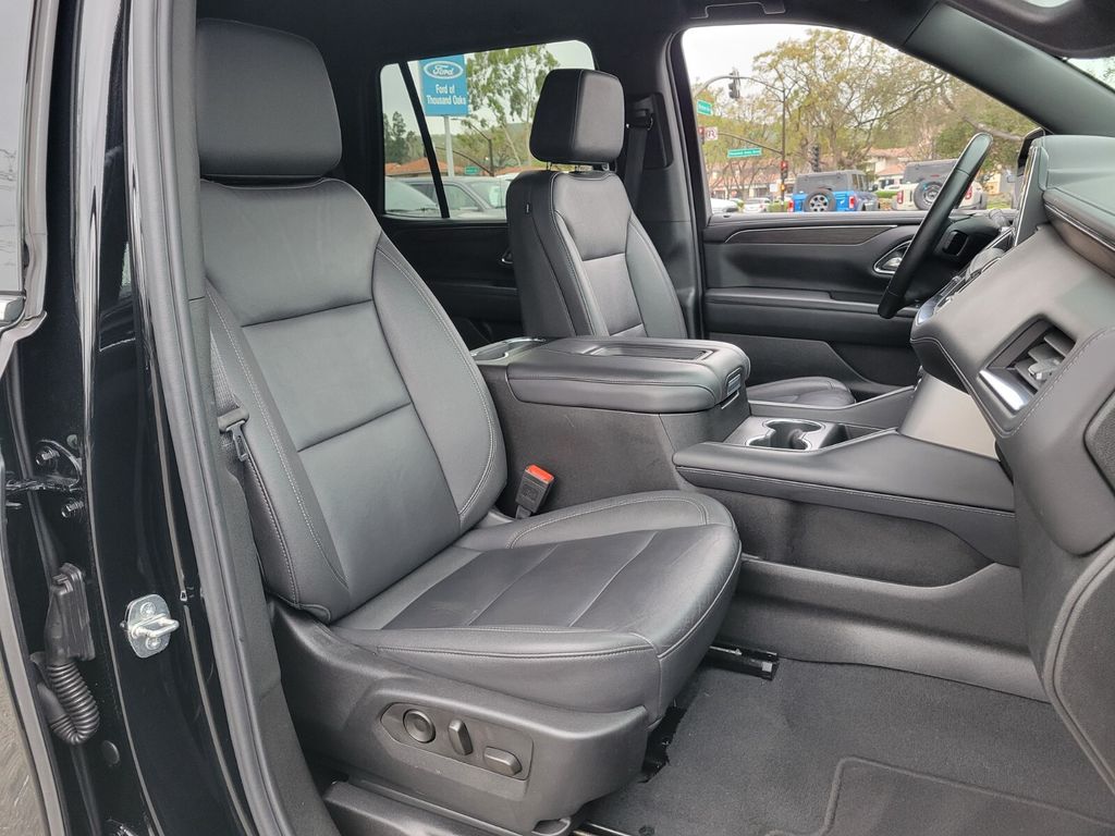 Thumbnail: 2024 Chevrolet Tahoe - 9