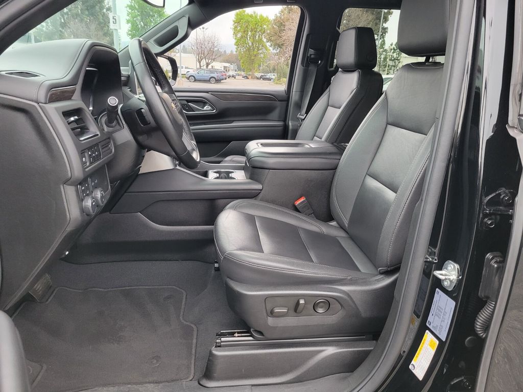 Thumbnail: 2024 Chevrolet Tahoe - 8