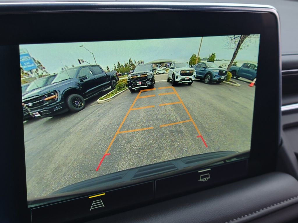 Thumbnail: 2024 Chevrolet Tahoe - 24