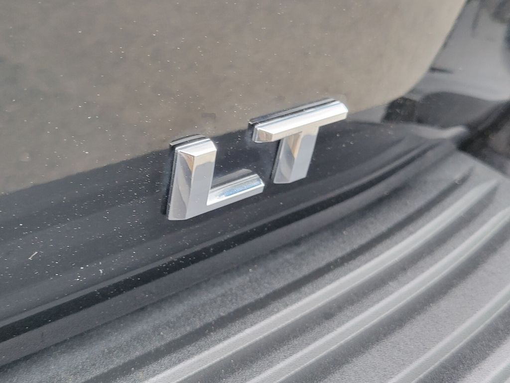 Thumbnail: 2024 Chevrolet Tahoe - 6