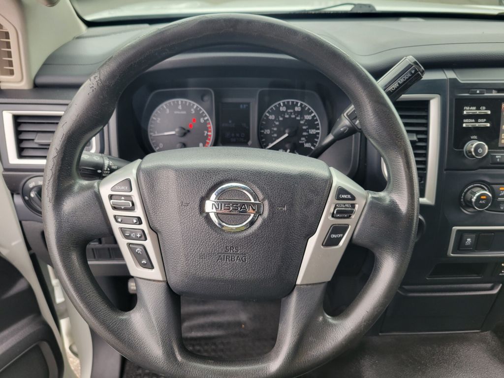 Thumbnail: 2017 Nissan Titan - 8