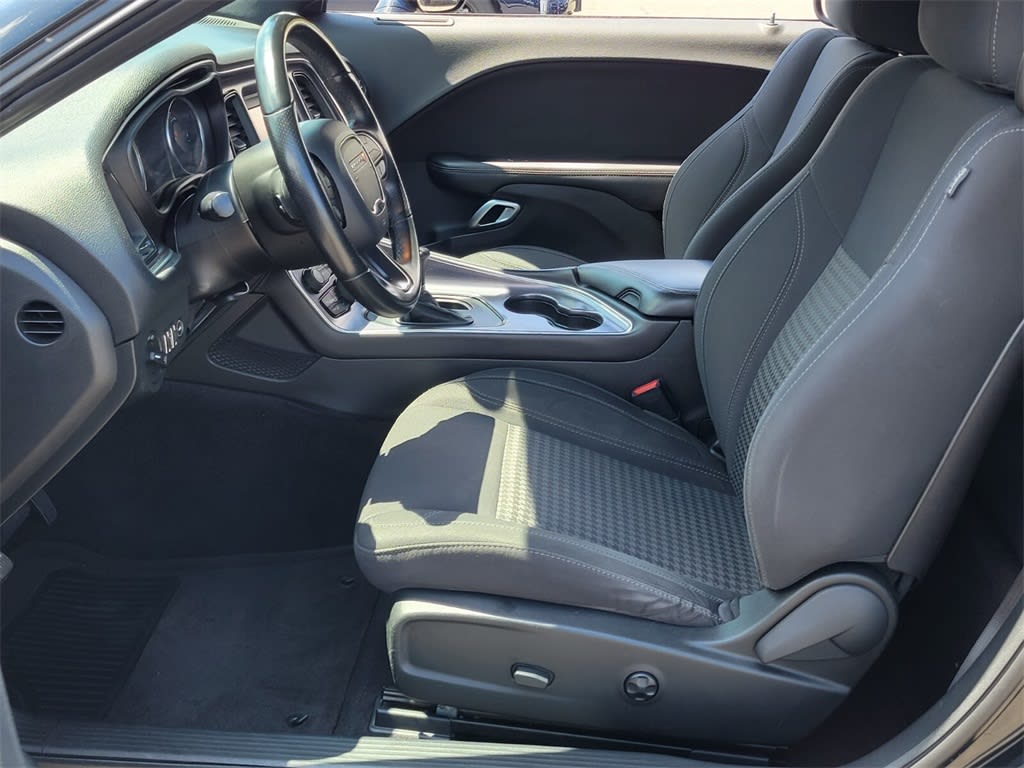 2018 Dodge Challenger R/T 8