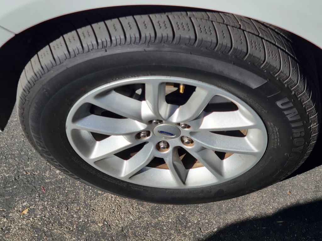 Thumbnail: 2019 Ford Flex - 4